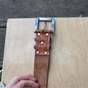 Banana Republic | Accessories | Banana Republic Tooled  display picture 1
